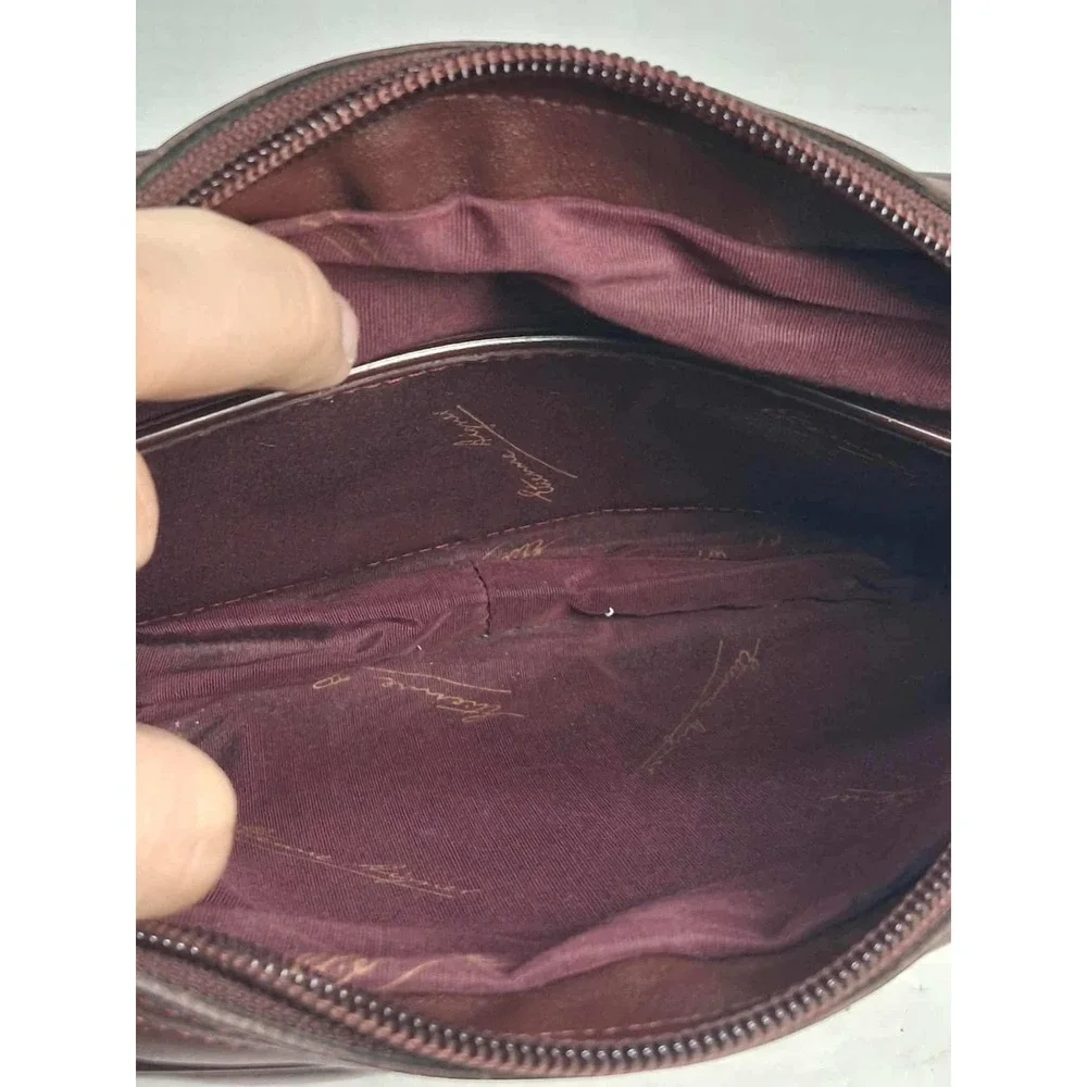 Aigner‎ Burgundy Leather Crossbody Bag Vintage Logo Zipper Closure